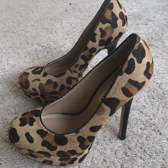Steve Madden Shoes - Steve Madden Leopard Print Heels